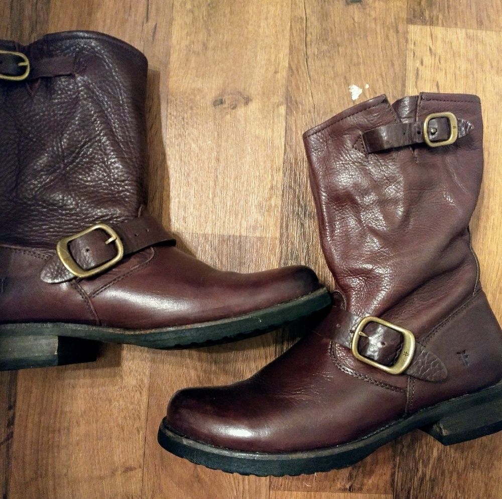 Dark Brown Frye Veronica Short Slouch